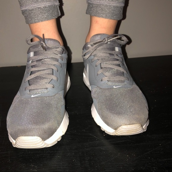 Nike Air Max - Picture 3 of 4